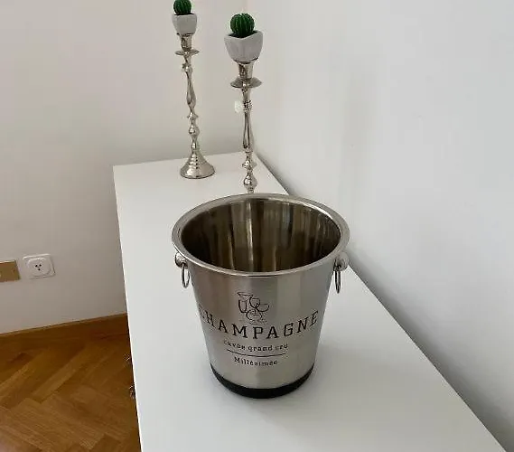 Corso Italia 4 Apartamento *